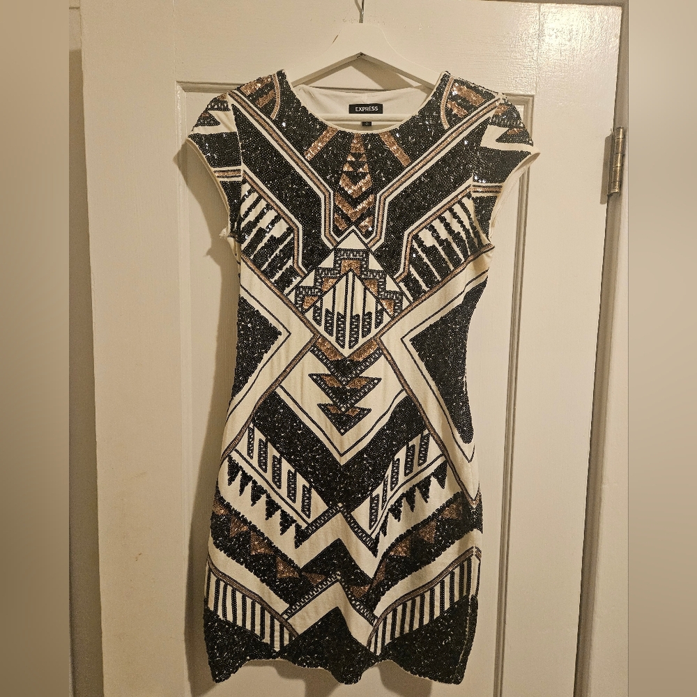 Express Black, White, And Brown Patterned Mini Dr… - image 1